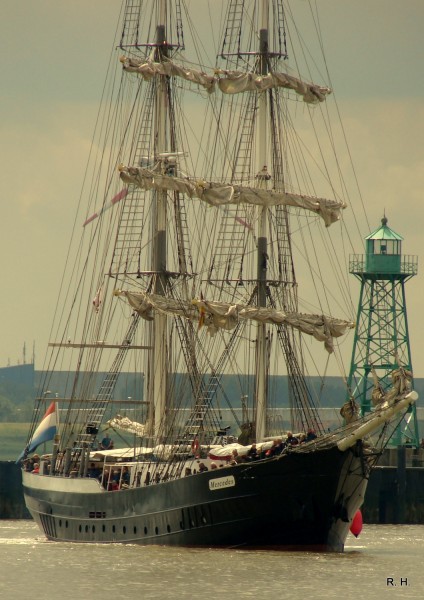 S Segler in Bremerhaven - (c) R Herling.jpg